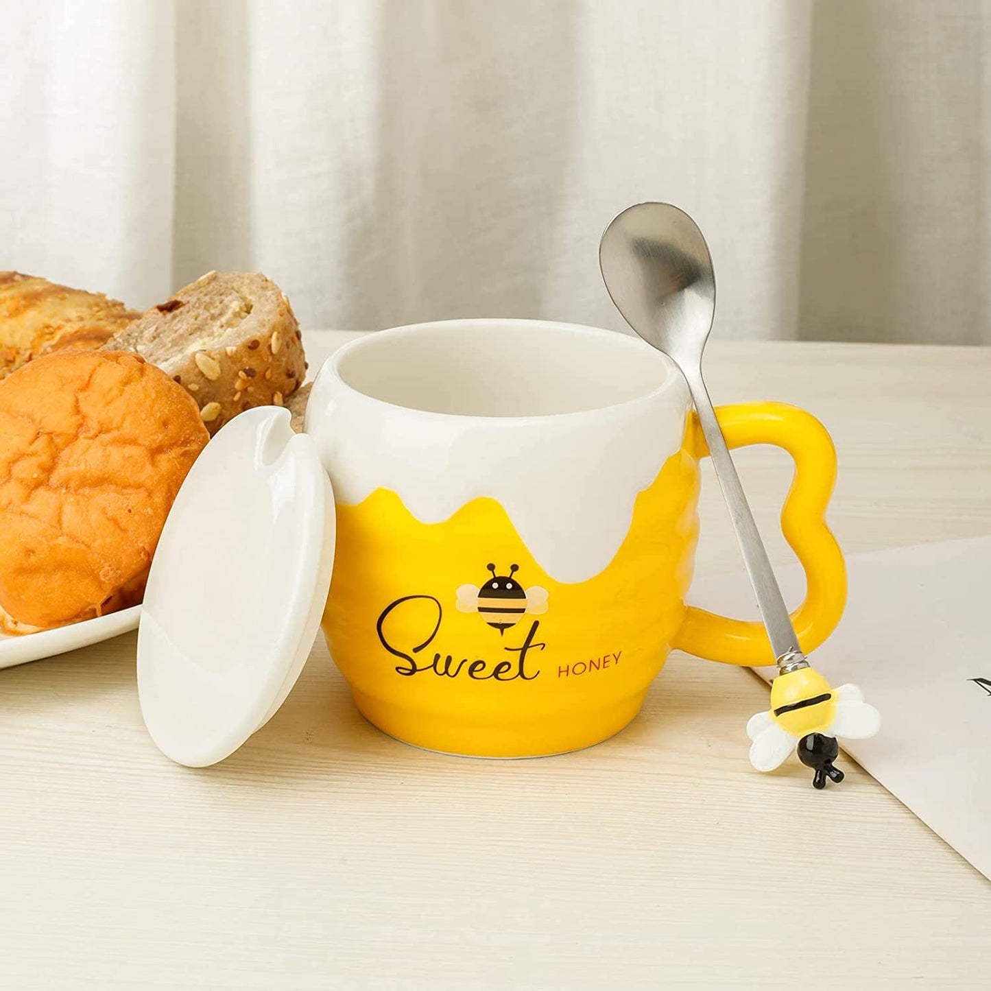 Cartoon Bee Honey Pot Shaped Mug with Lid and Spoon - 4 Designs