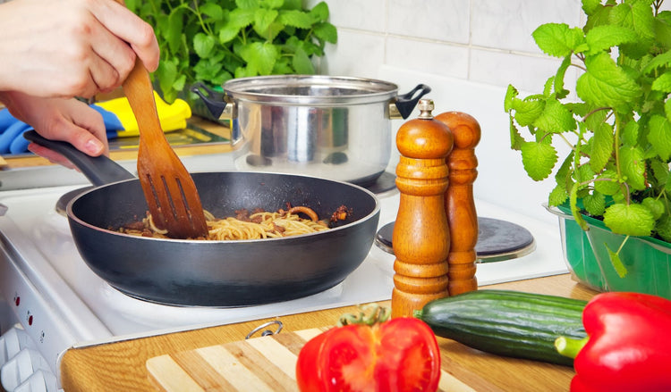 Cookware at Home To Gifts UK