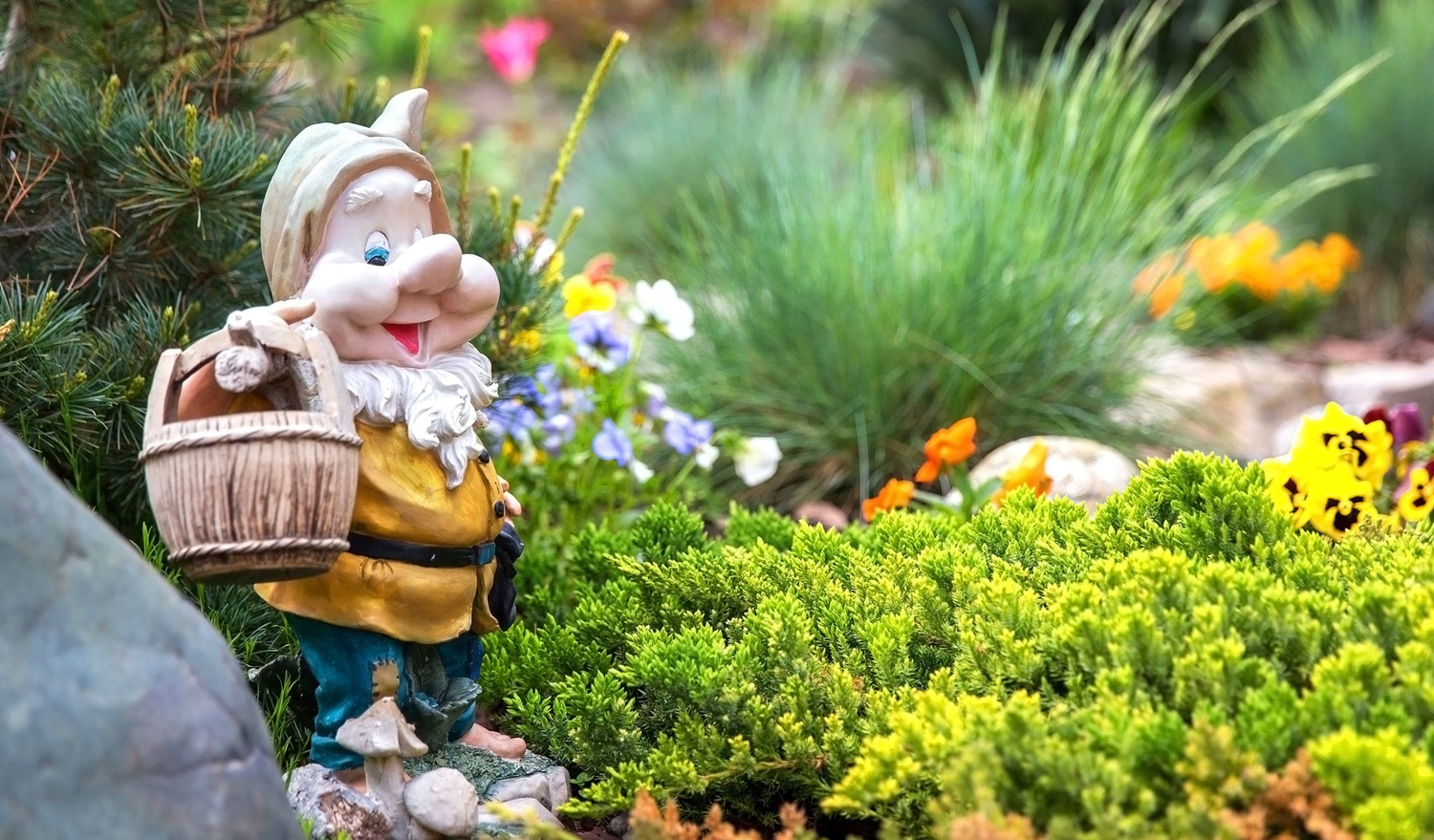 Garden Decor & Lighting at Home To Gifts UK