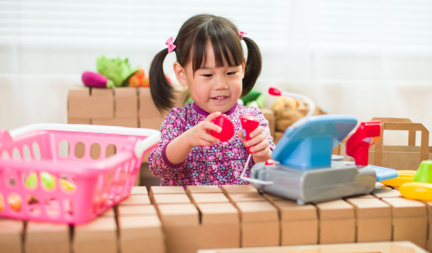 Toys, Games & Pretend Play at Home To Gifts UK