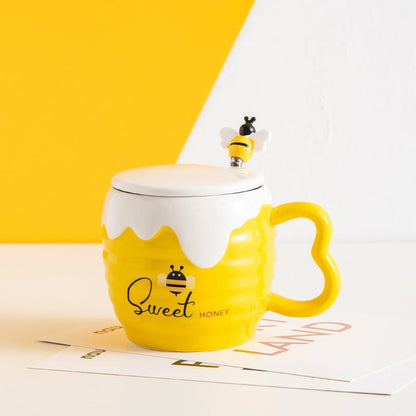 Cartoon Bee Honey Pot Shaped Mug with Lid and Spoon - 4 Designs